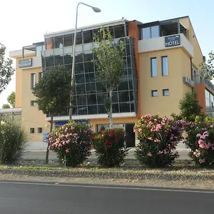 Hotel Erasmus, Gela